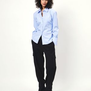 D6 Galcial Blouse
