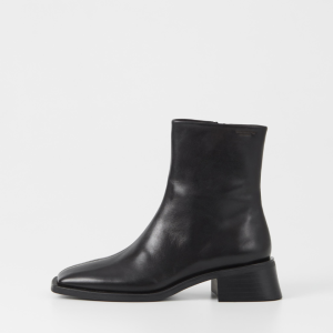 Blanca – Black