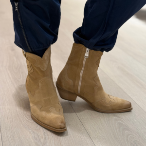 Rumor Boots