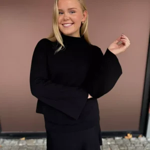 Ballou Sweater – Black