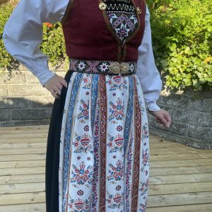 Kulørt Forkle Hardanger – Linum